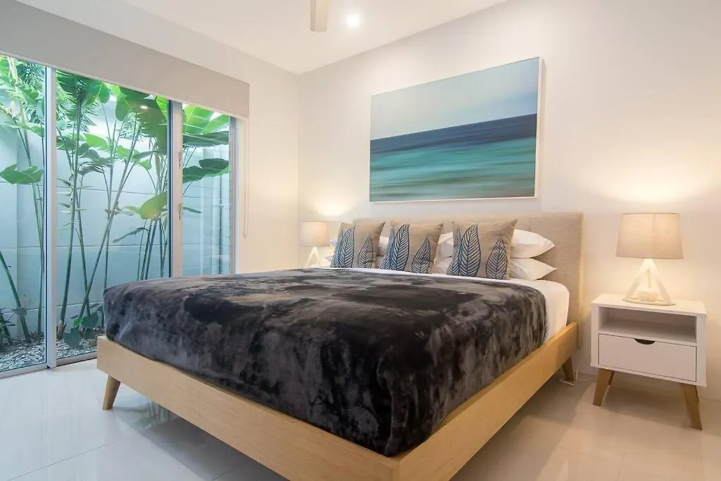 Iluka Beach Villa - Port Douglas