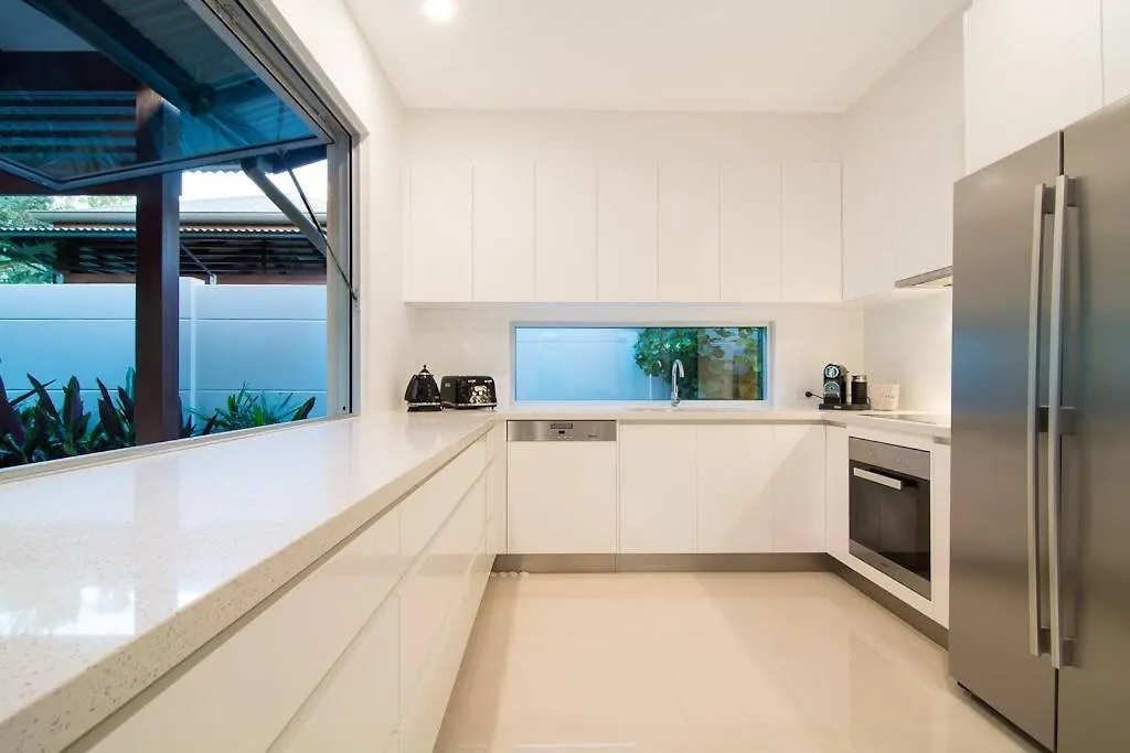 Iluka Beach Villa - Port Douglas