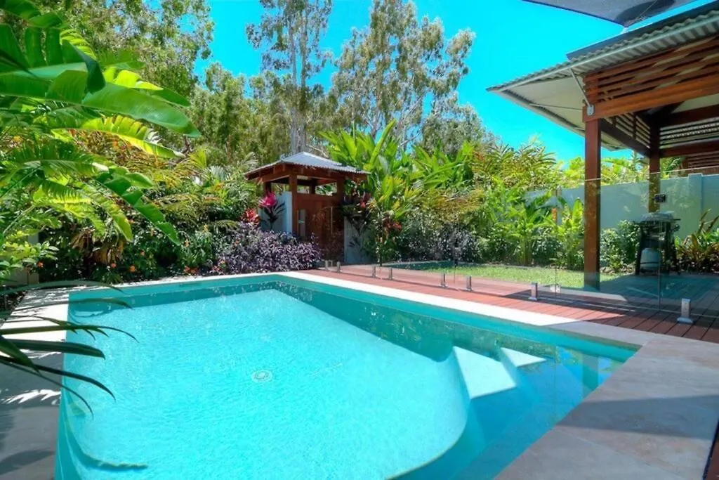 Iluka Beach Villa - Port Douglas 0*,
